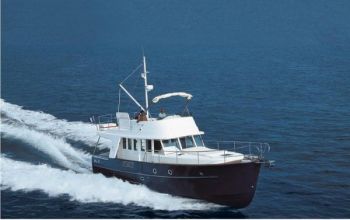 The Beneteau Swift Trawler 42 at cruising speed. Beneteau Swift Trawler 42 - Flying Fast in a Beneteau