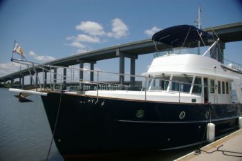 Swift Trawler 42 at the dock Beneteau Swift Trawler 42 goes to Fort Pierce