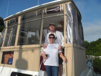 Stepping into the aft cockpit, these owners are proud of their new looper boat. Bayliner 4087 on C&D Canal