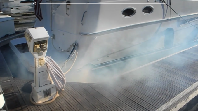 2 Stroke outboard white smoke 2 Stroke outboard white smoke